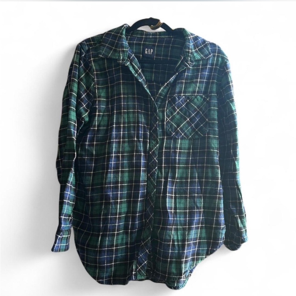 Navy and green plaid Gap button-up flannel